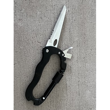 Carabiner folding knive