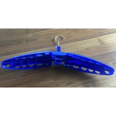 Kleiderbügel für Neoprenjacke faltbar